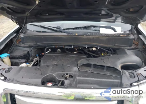 2011 Honda Pilot Touring z USA, uszkodzony, nr VIN 5FNYF4H92BB035672